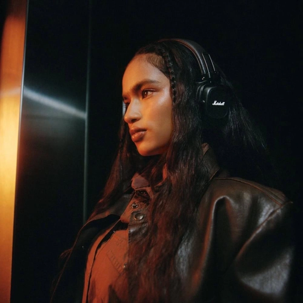 Беспроводные наушники Marshall Major V, Коричневый. Фото 6