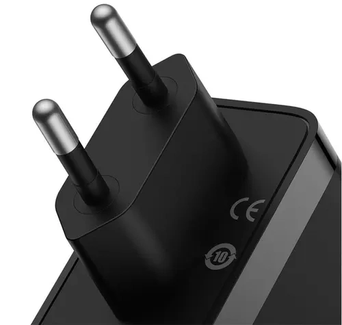 Сетевое зарядное устройство Baseus GaN5 Pro Fast Charger 2C+U 140W, Чёрное (CCGP100201). Фото 4