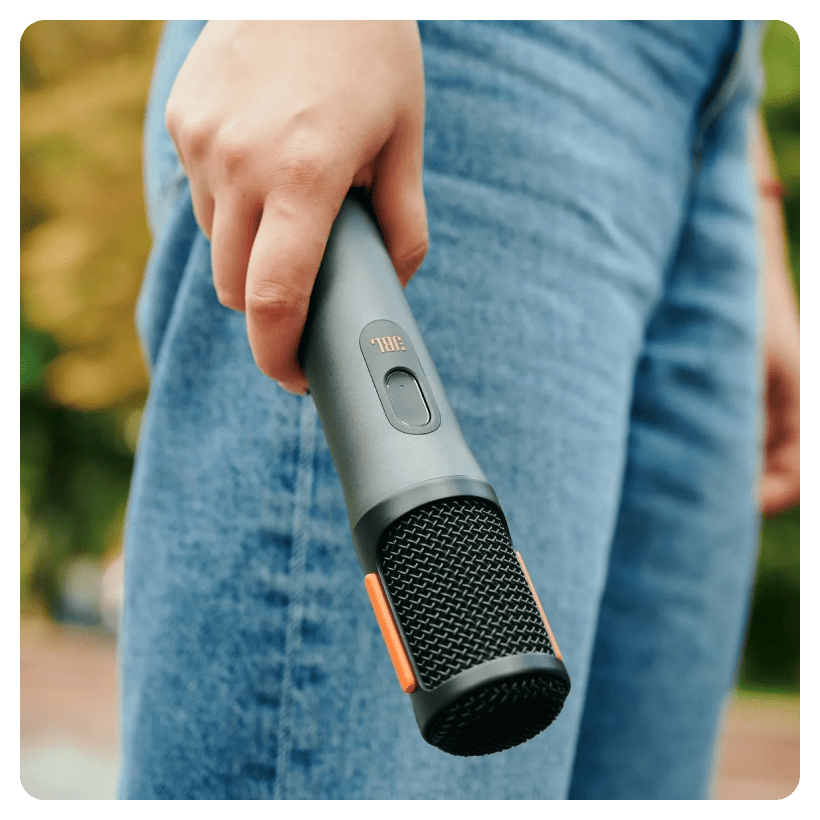 JBL-PartyBox-Wireless-Mic-05