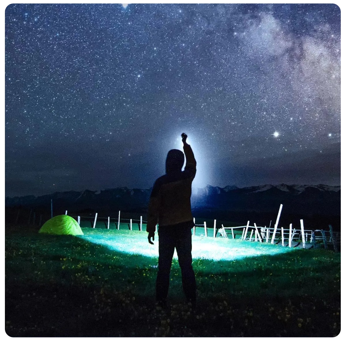 Nextool-6-in-1-Thunder-Flashlight-NE20030-02